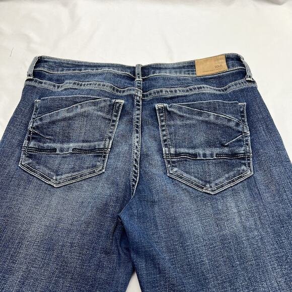 BKE Buckle Jeans Women's 30 Blue Victoria Universal Fit Mid Rise Stretch Cropped - Picture 9 of 12